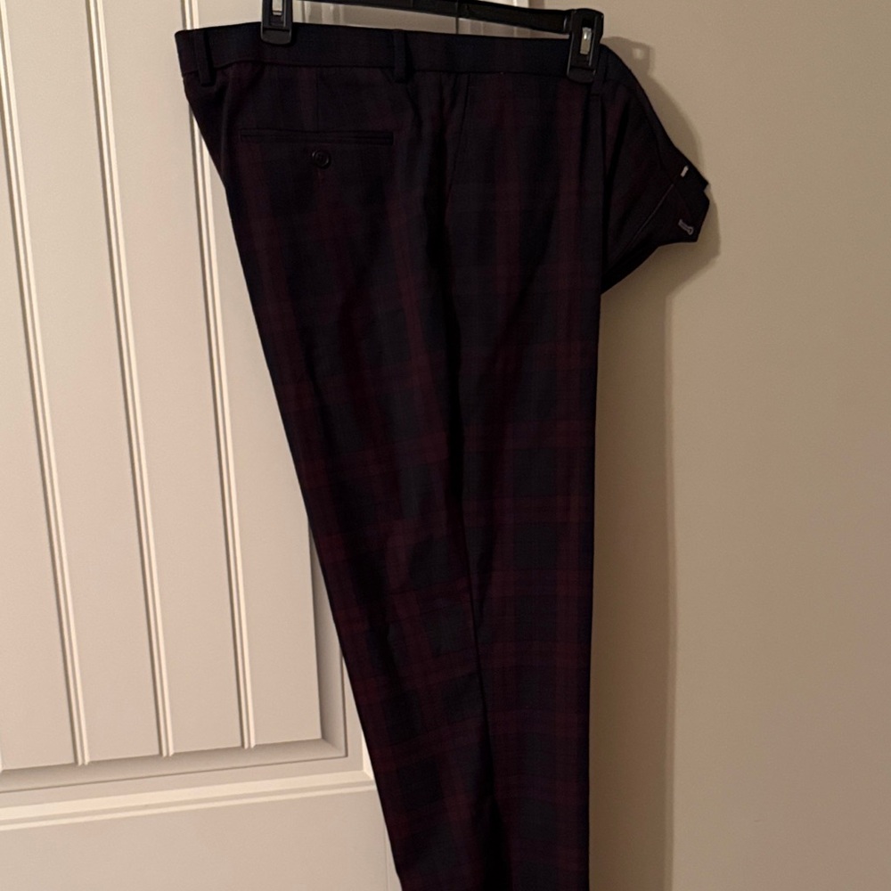NEW!! Tommy Hilfiger Burgundy and Blue Dress Pants